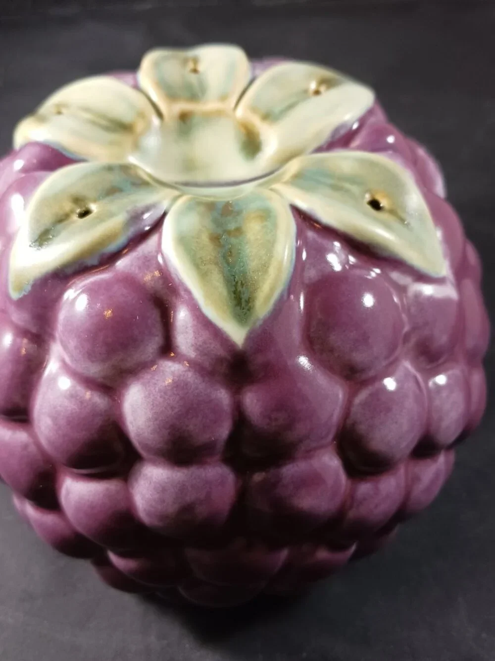 Pfaltzgraff Jamberry Sculpted Berry Shaped Salt & Pepper Shakers